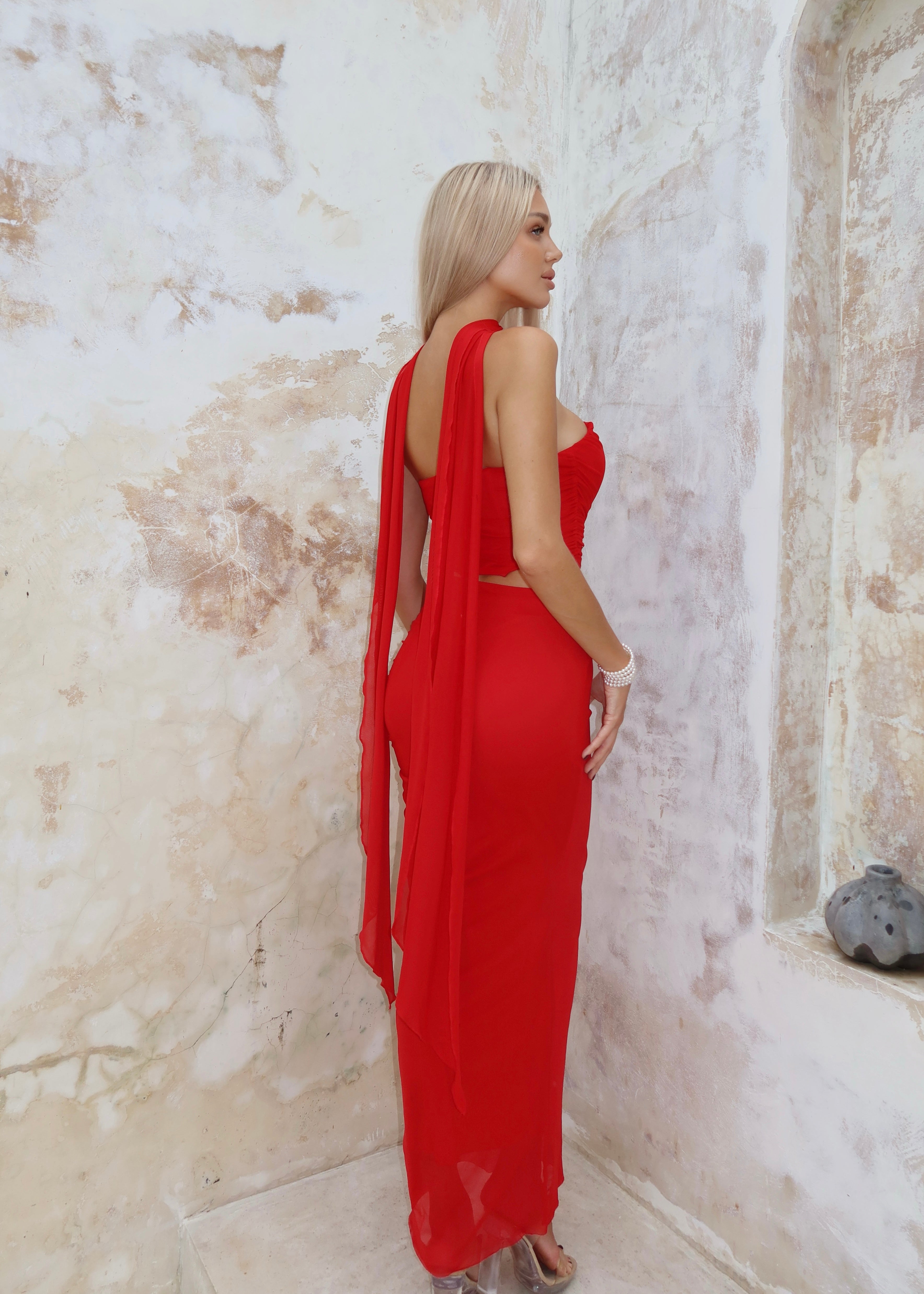 Amoura in Red